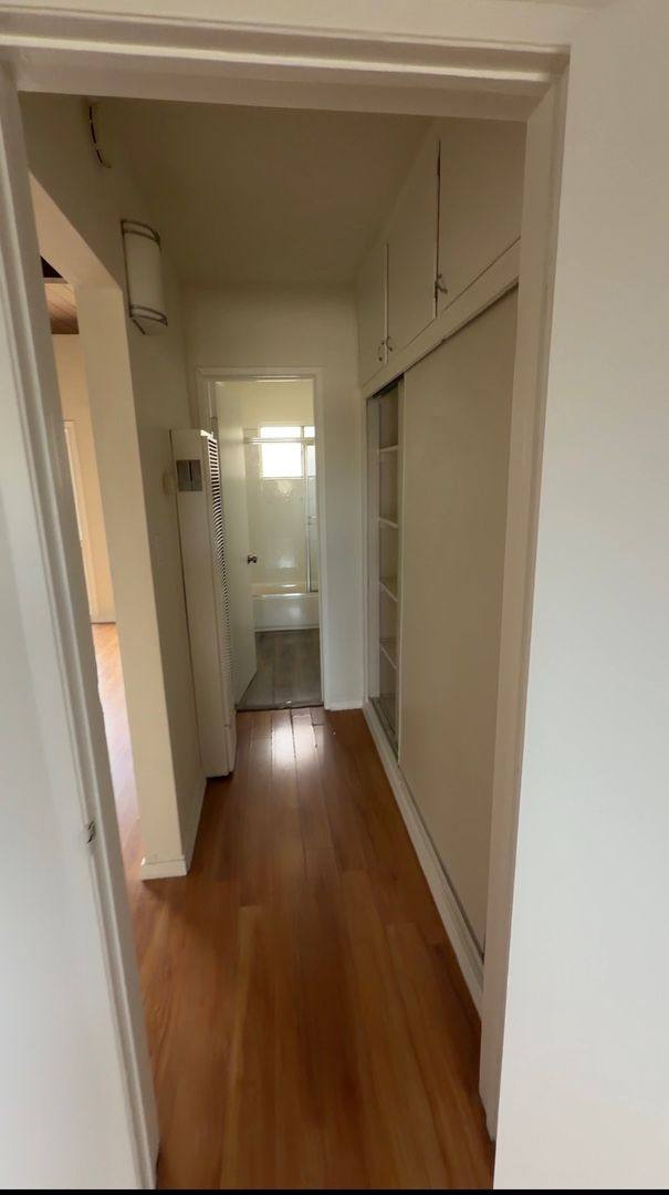 Apartment for rent at 14614 & 14618 Chadron Ave, Gardena, CA 90249