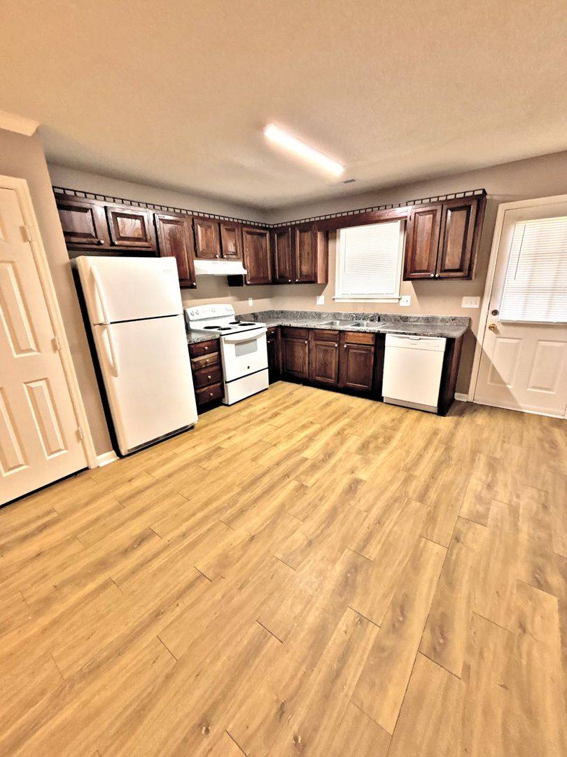 Townhouse for rent at 2826 Wimberly Dr SW, Decatur, AL 35603