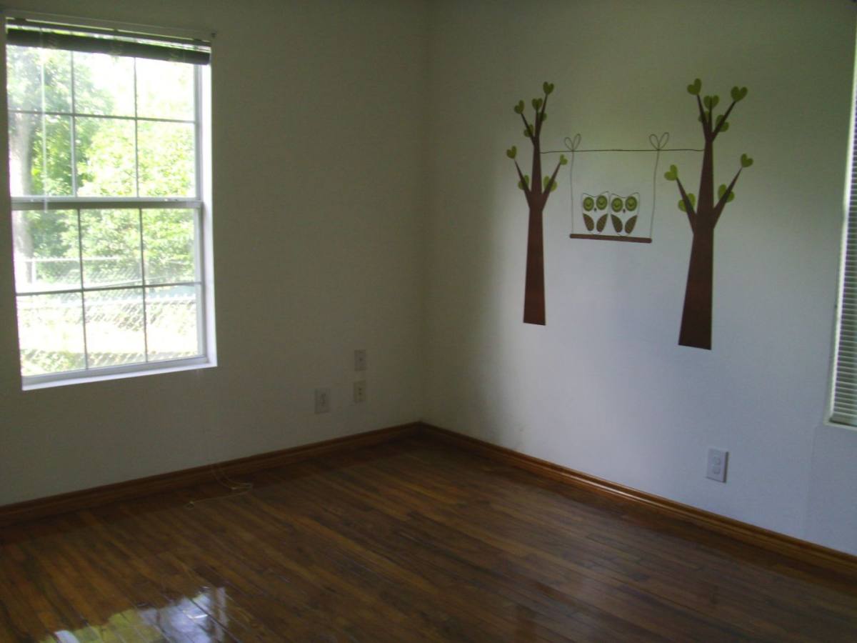 House for rent at 2718 W Craig Place, San Antonio, TX 78228