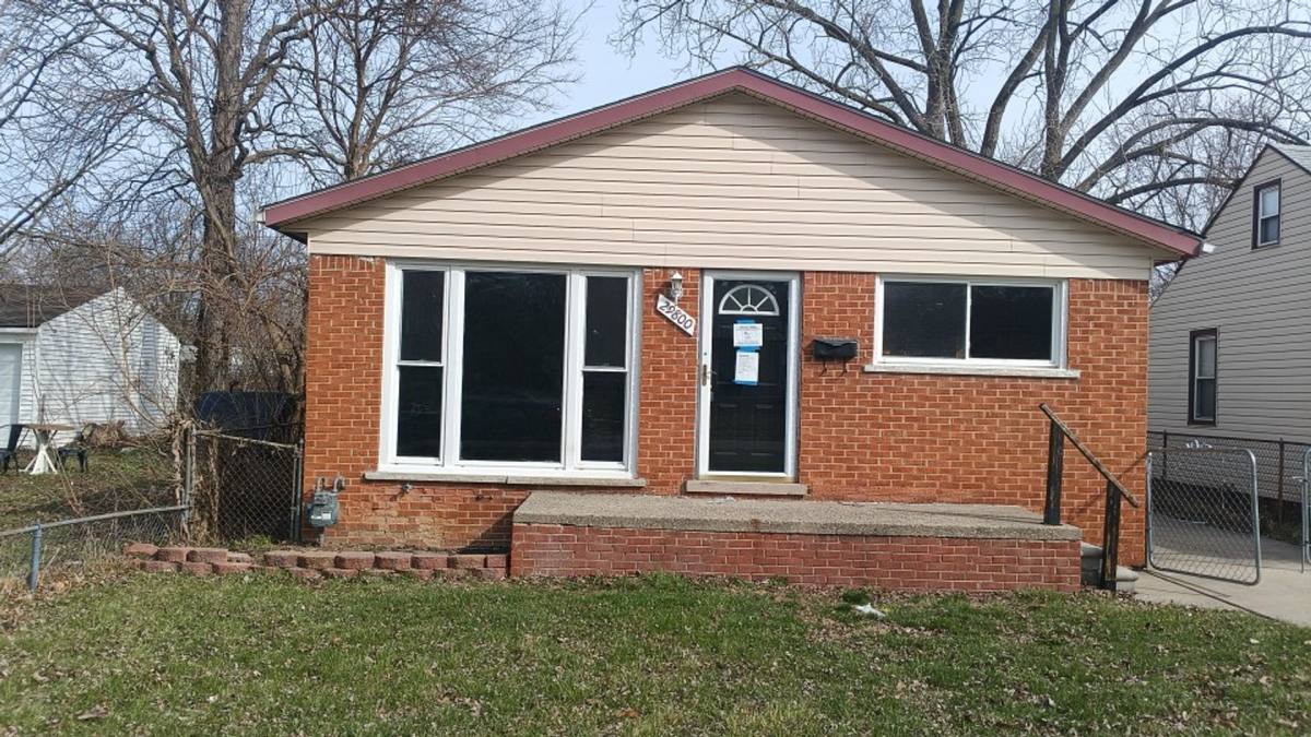 House for rent at 29800 Oakwood, Inkster, MI 48141