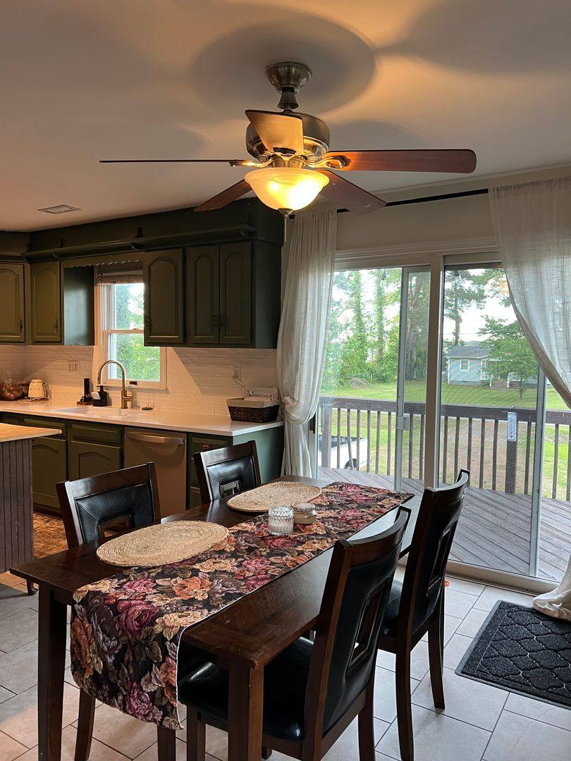 House for rent at 131 River Shore Dr, Hertford, NC 27944