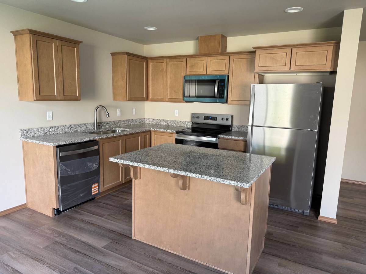 Apartment for rent at 609 S Kent Ave, East Wenatchee, WA 98802