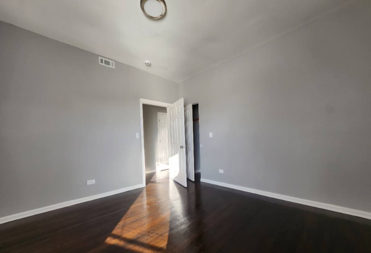 Apartment for rent at 3656 S Indiana Ave #3N, Chicago, IL 60653
