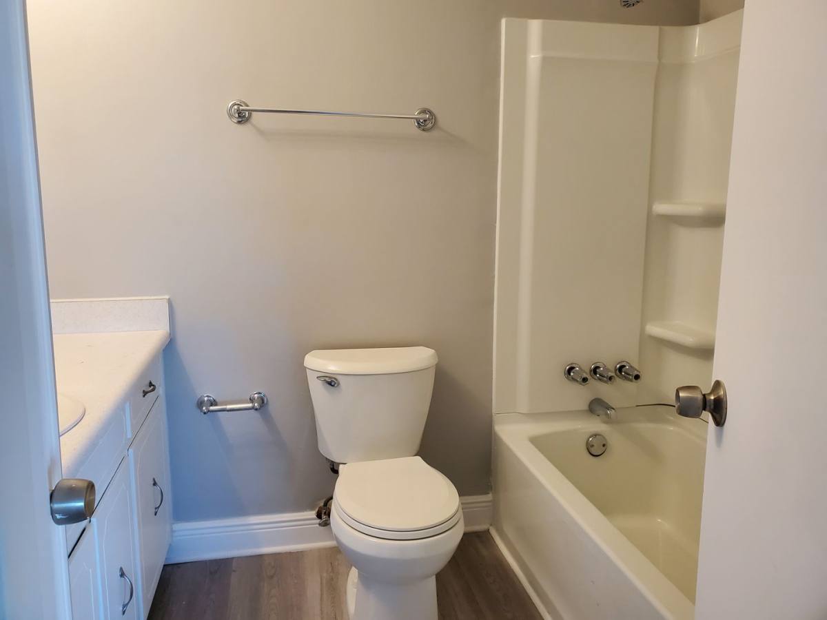 Apartment for rent at 4117 W 22nd St, Panama City, FL 32405