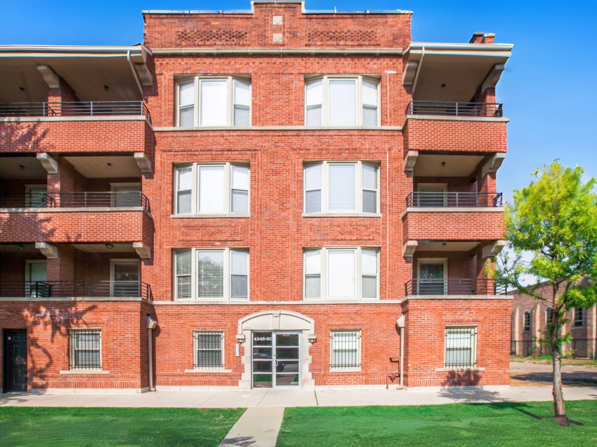 Apartment for rent at 4348-58 Prairie Ave, Chicago, IL 60653