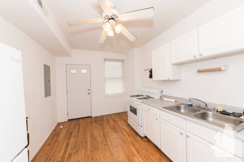 Apartment for rent at 3820 N Sheffield Ave #2, Chicago, IL 60613