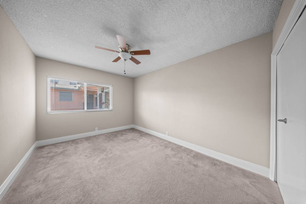 Apartment for rent at 221 Grand Ave, Long Beach, CA 90803