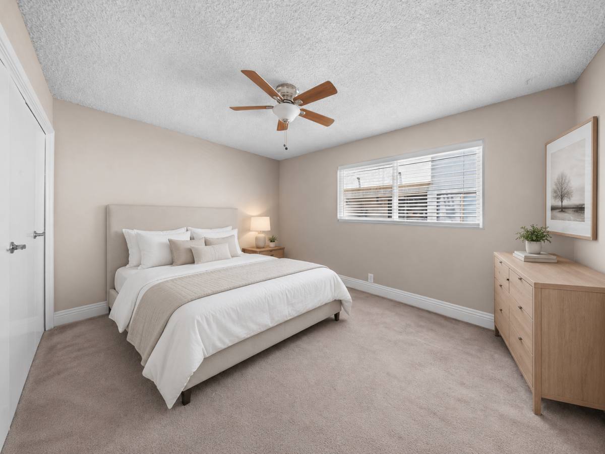 Apartment for rent at 221 Grand Ave, Long Beach, CA 90803