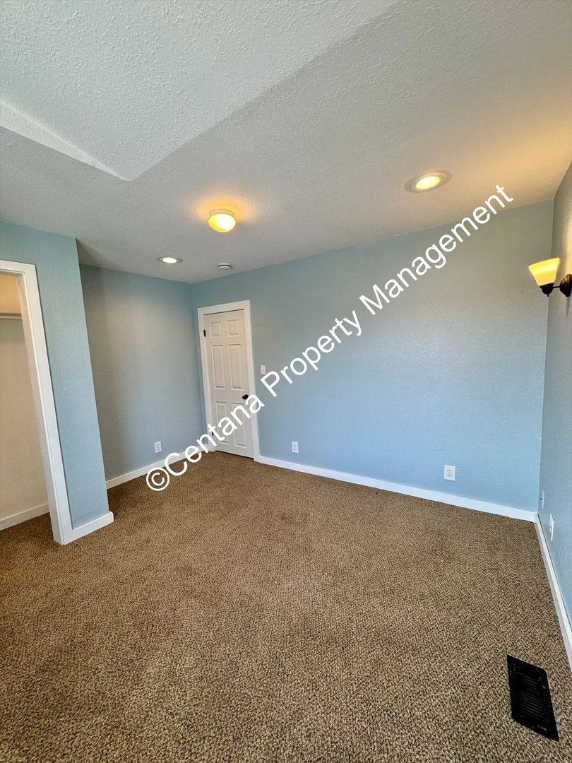 Townhouse for rent at 917 W Woolman, Butte, MT 59701