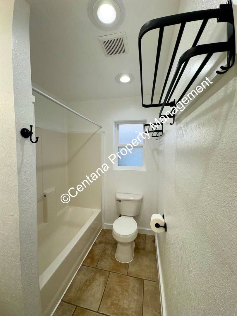 Townhouse for rent at 917 W Woolman, Butte, MT 59701