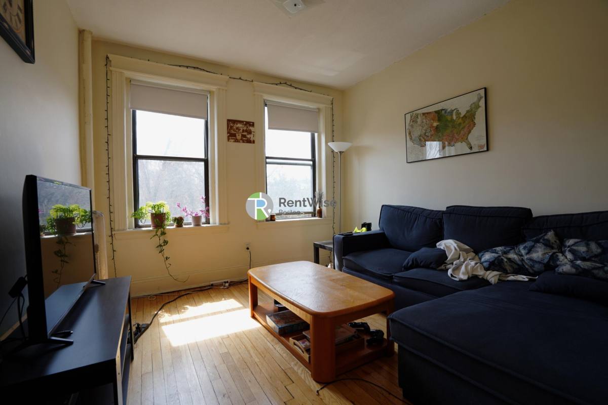 Apartment for rent at 1156 Commonwealth Ave #39, Allston, MA 02134