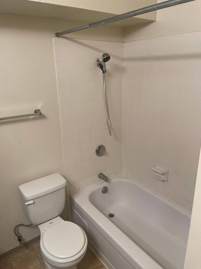 Apartment for rent at 1710 G St, Sacramento, CA 95811