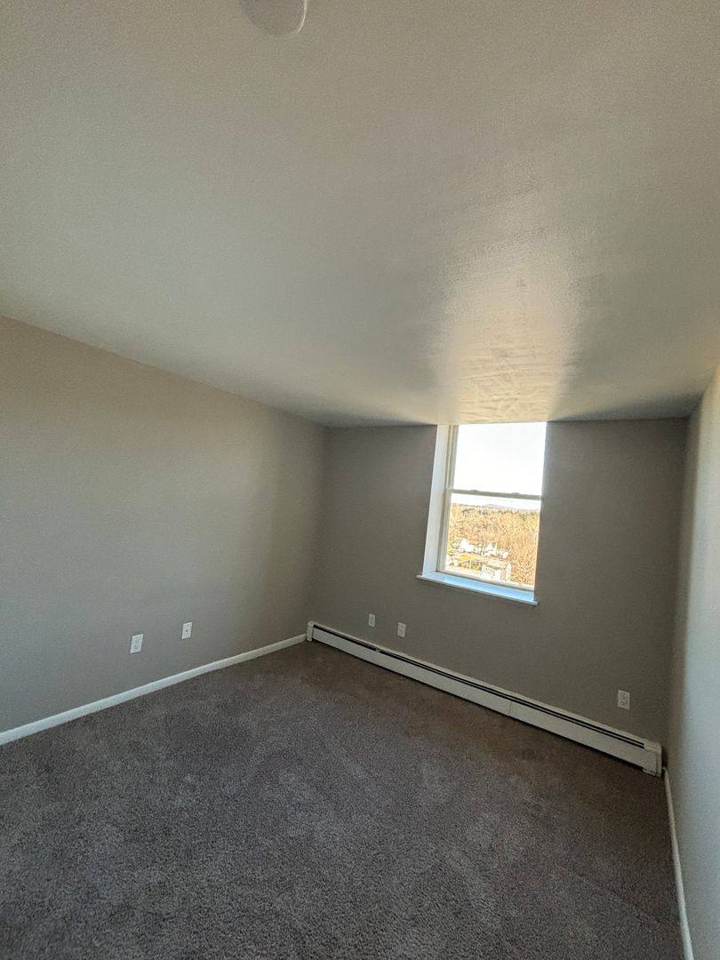 Apartment for rent at 321 Monroe St, Bethlehem, PA 18017