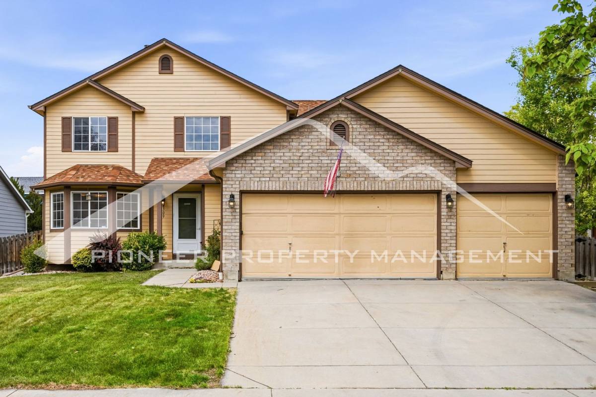 House for rent at 2309 Flagstaff Dr, Longmont, CO 80504
