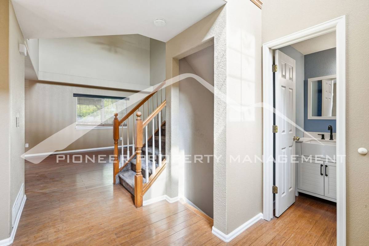 House for rent at 2309 Flagstaff Dr, Longmont, CO 80504