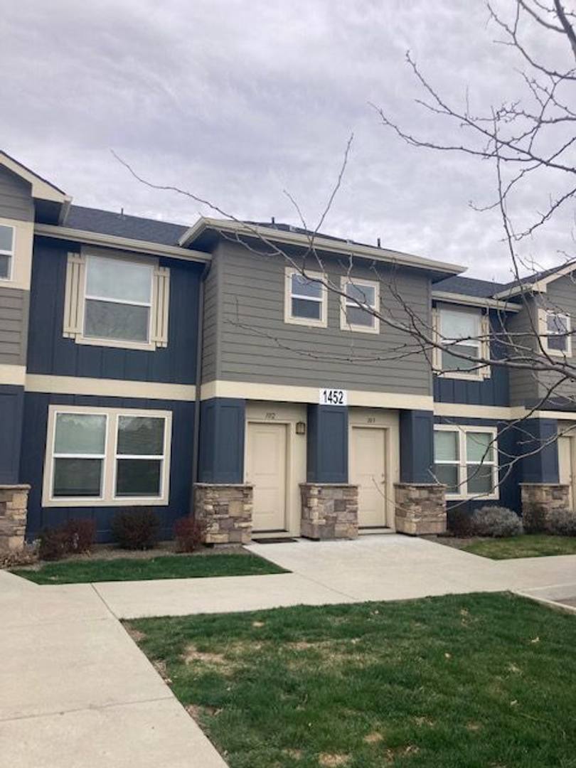 Apartment for rent at 1452 N Allumbaugh St, Boise, ID 83704