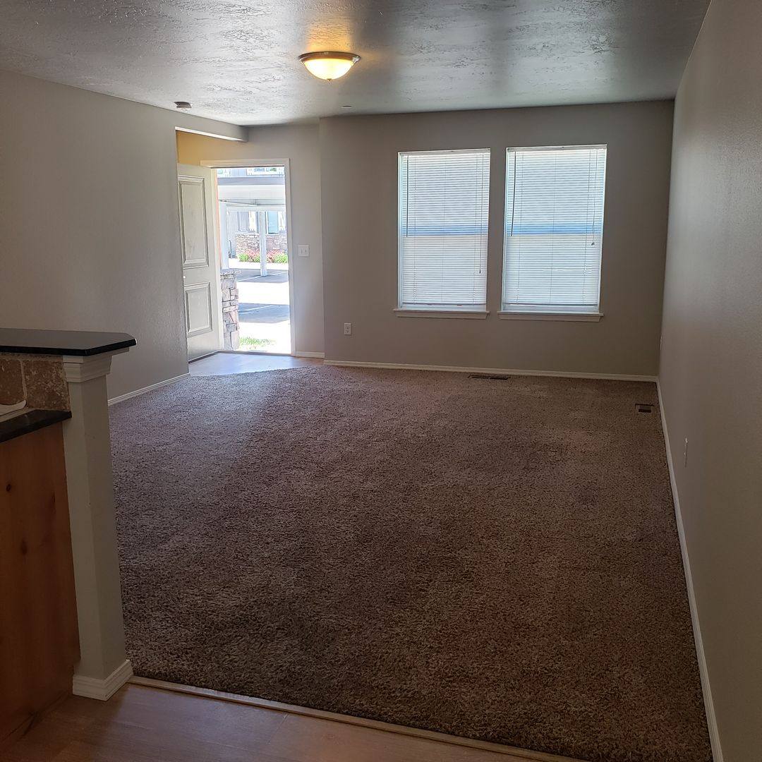 Apartment for rent at 1452 N Allumbaugh St, Boise, ID 83704