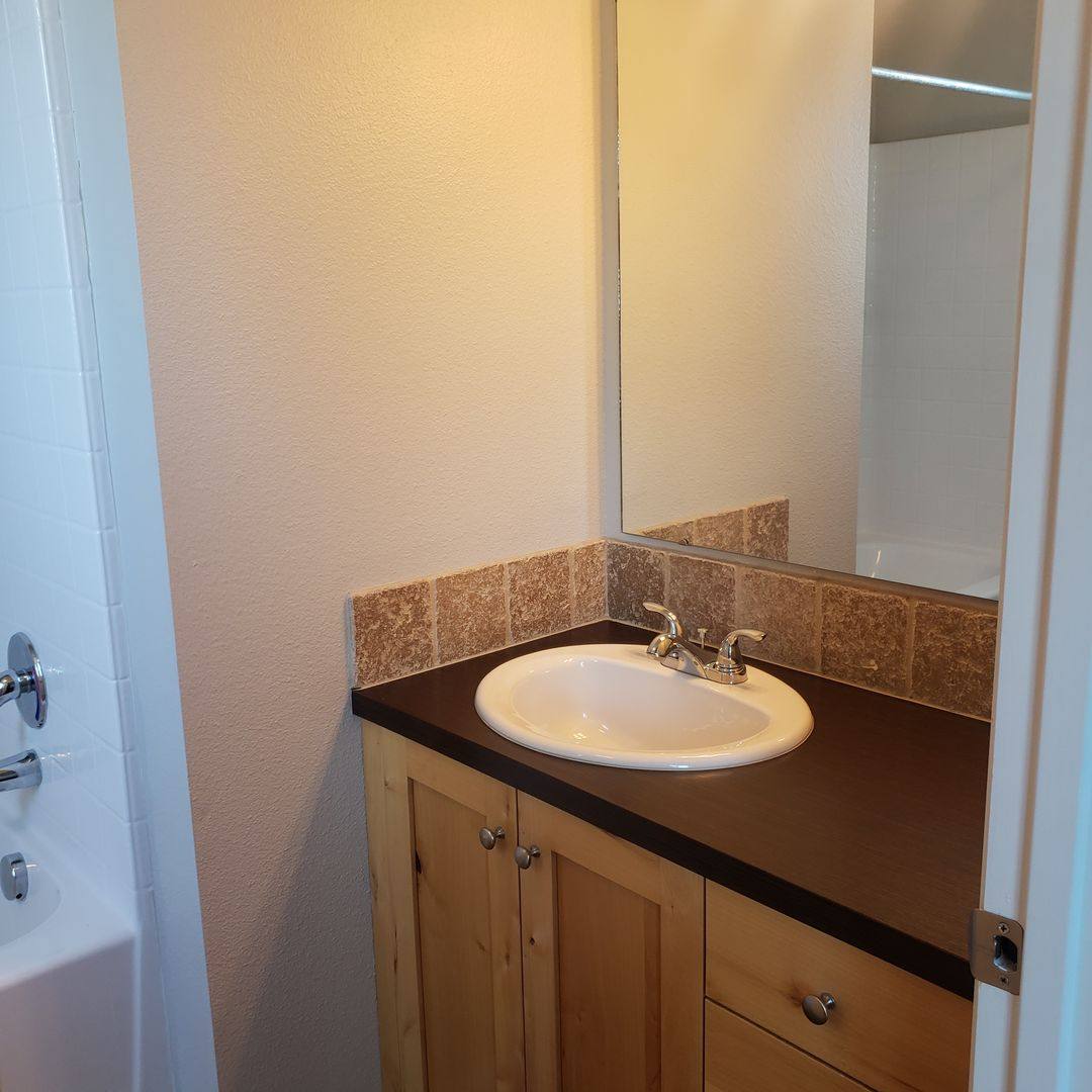 Apartment for rent at 1452 N Allumbaugh St, Boise, ID 83704