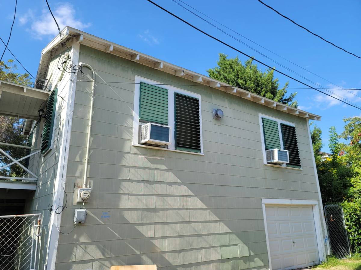Apartment for rent at 2323 Ave N, Galveston, TX 77550