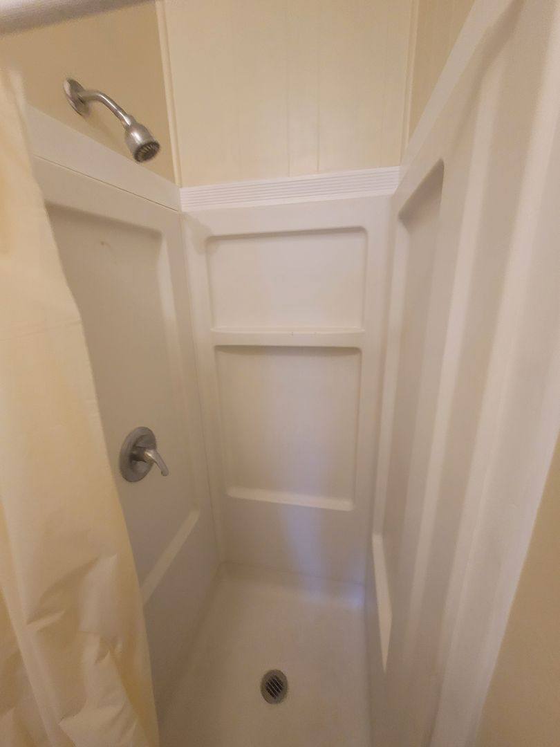 Apartment for rent at 2323 Ave N, Galveston, TX 77550