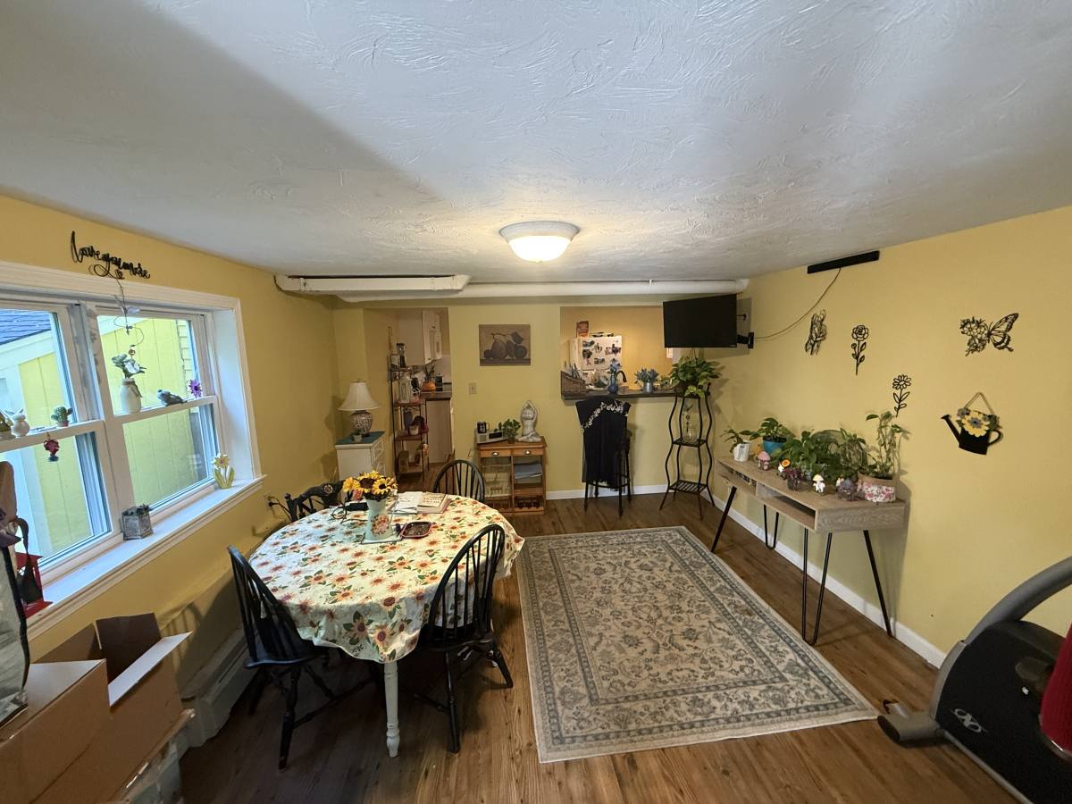 Apartment for rent at 6 Squantum #B, Paxton, MA 01612