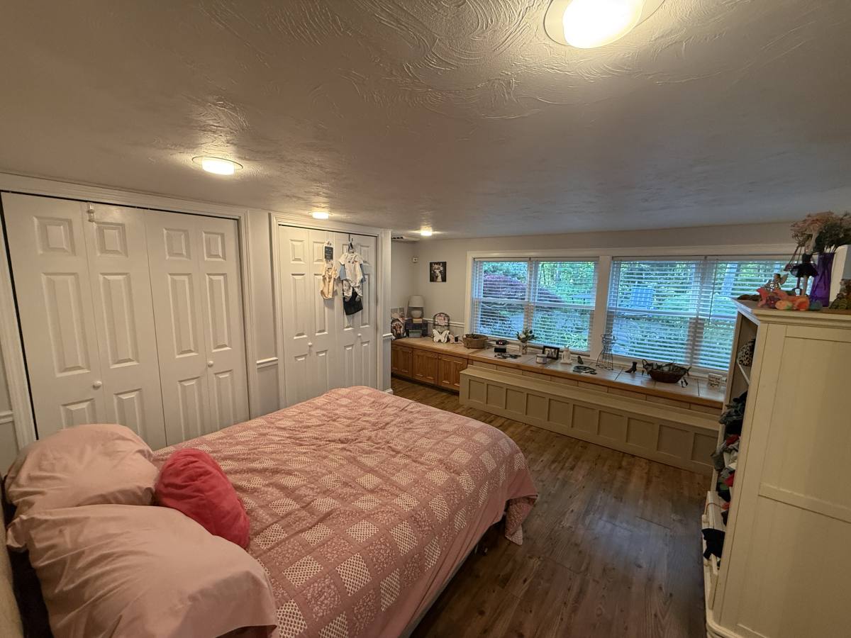 Apartment for rent at 6 Squantum #B, Paxton, MA 01612