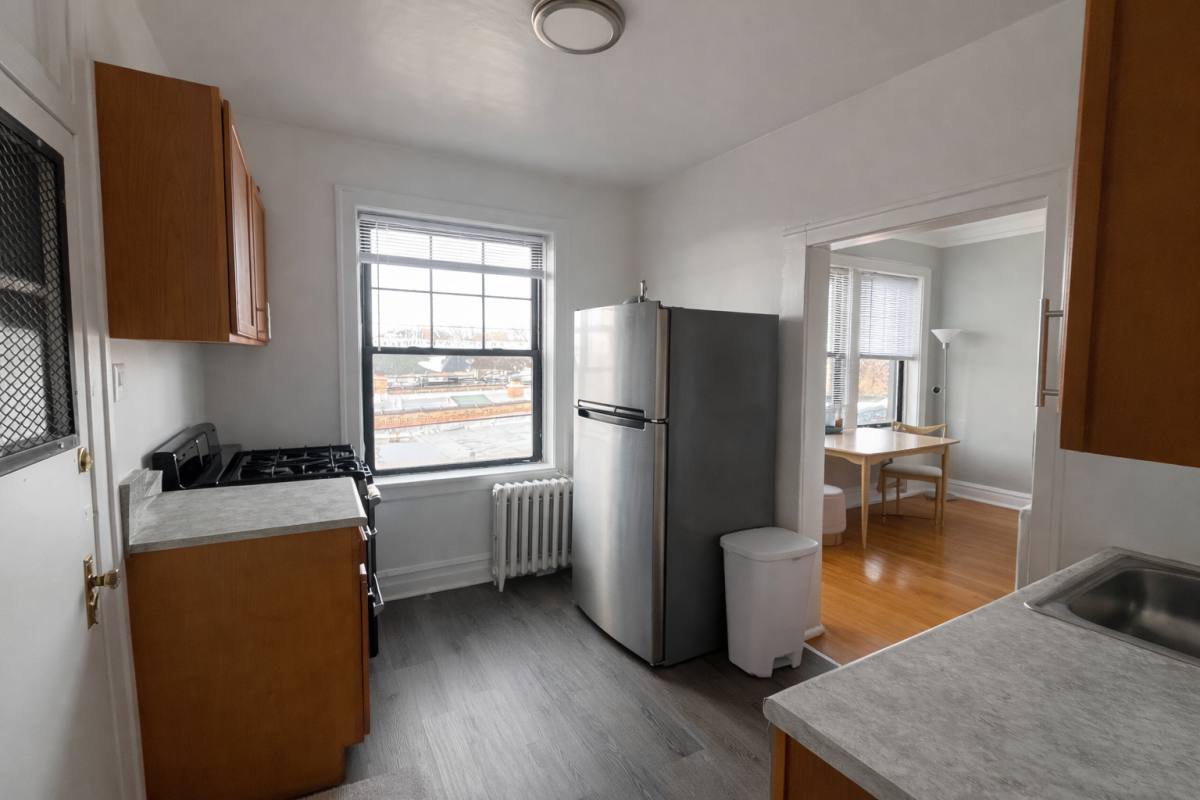 Apartment for rent at 2344 W Addison #F2, Chicago, IL 60618