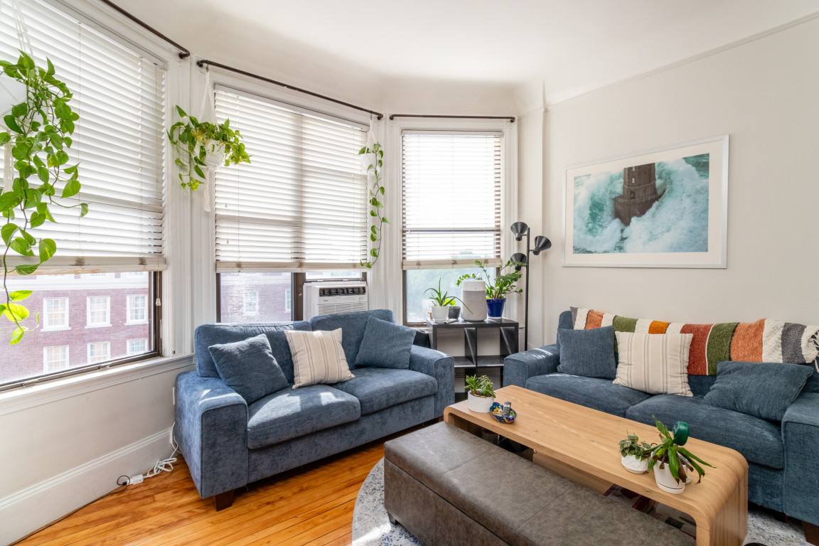 Apartment for rent at 362 Commonwealth Ave #6H, Boston, MA 02115