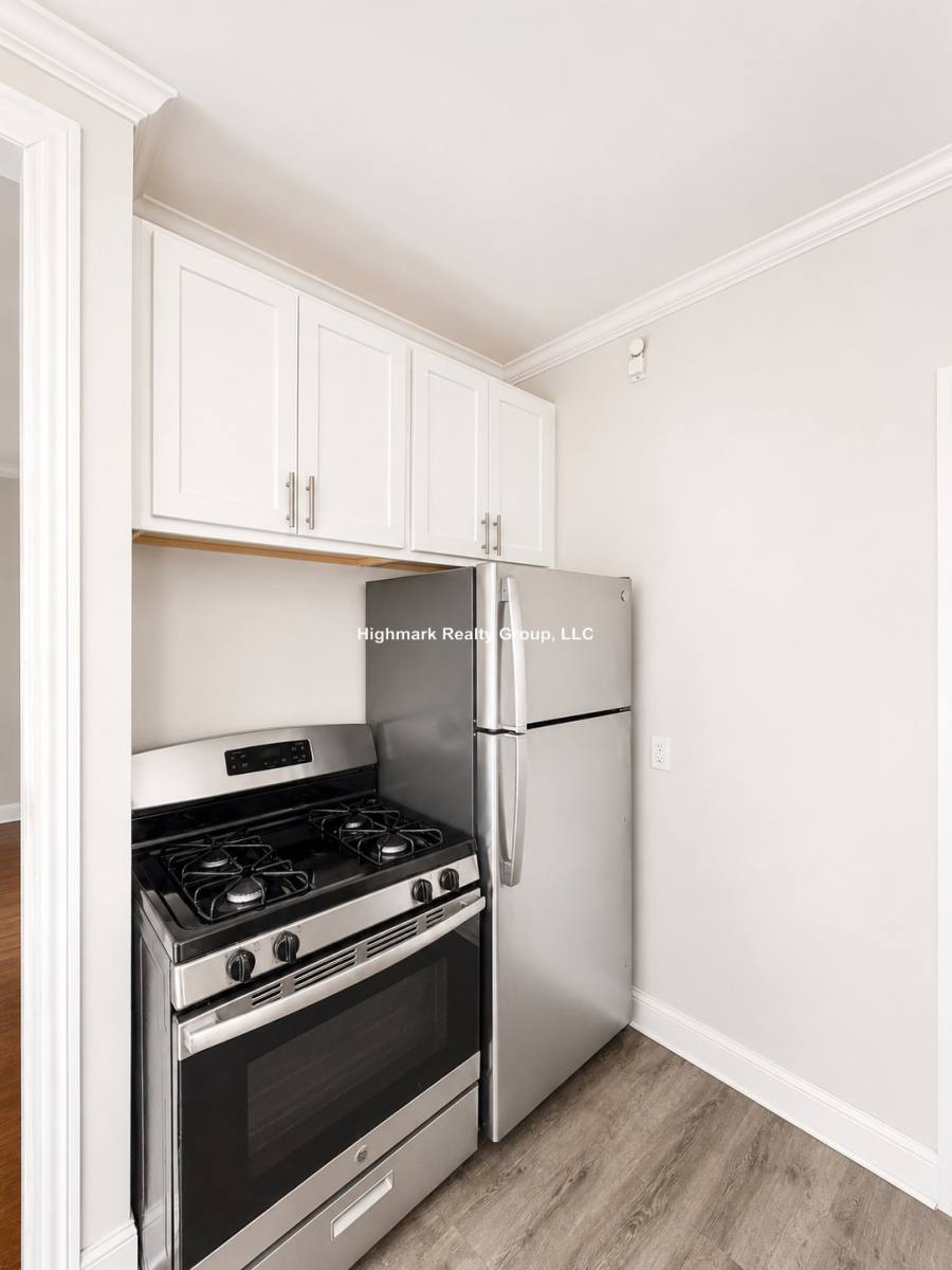 Apartment for rent at 1132 Maple Ave #2C, Evanston, IL 60202
