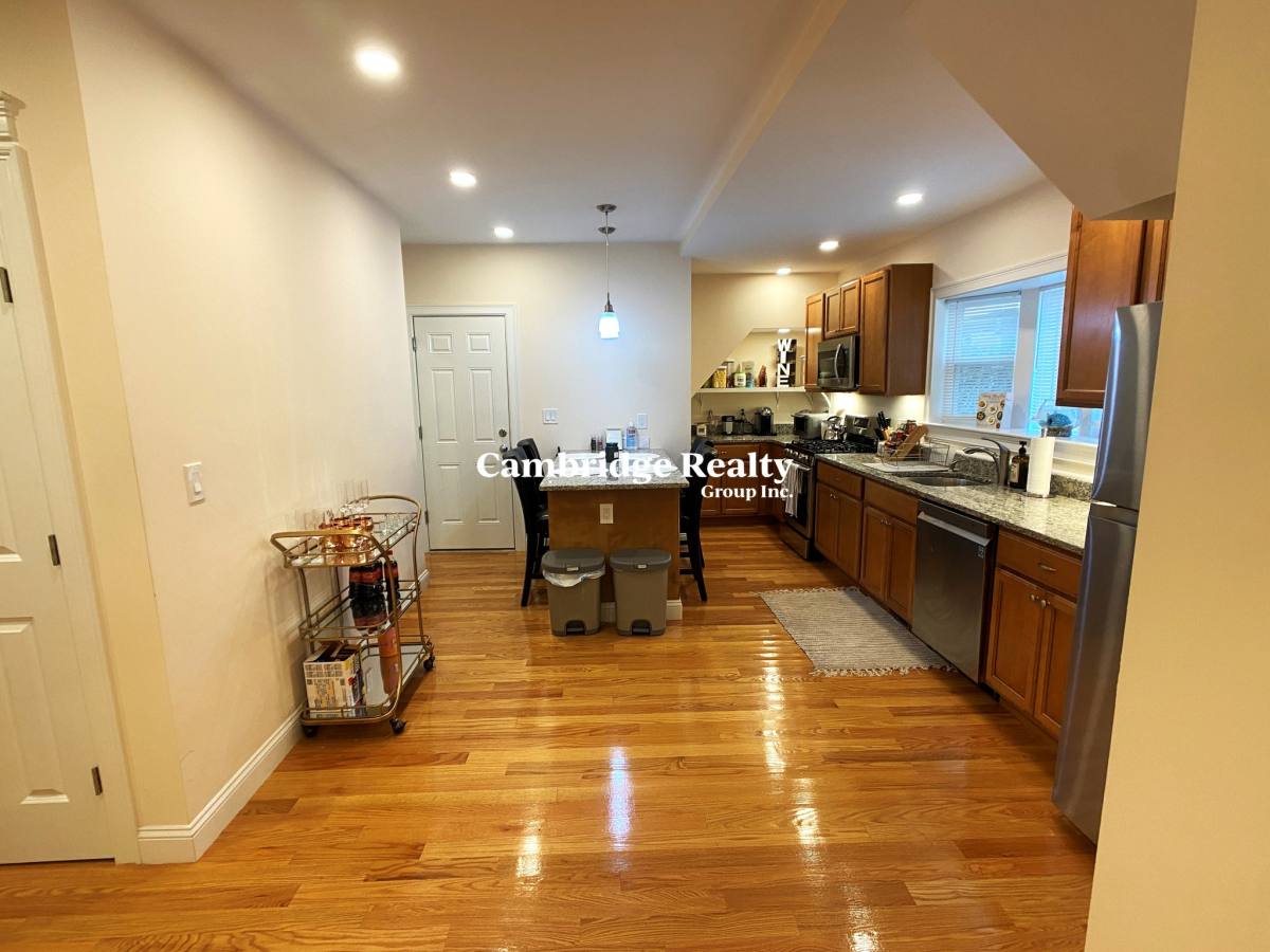 Apartment for rent at 67 Temple St #1T, Somerville, MA 02145