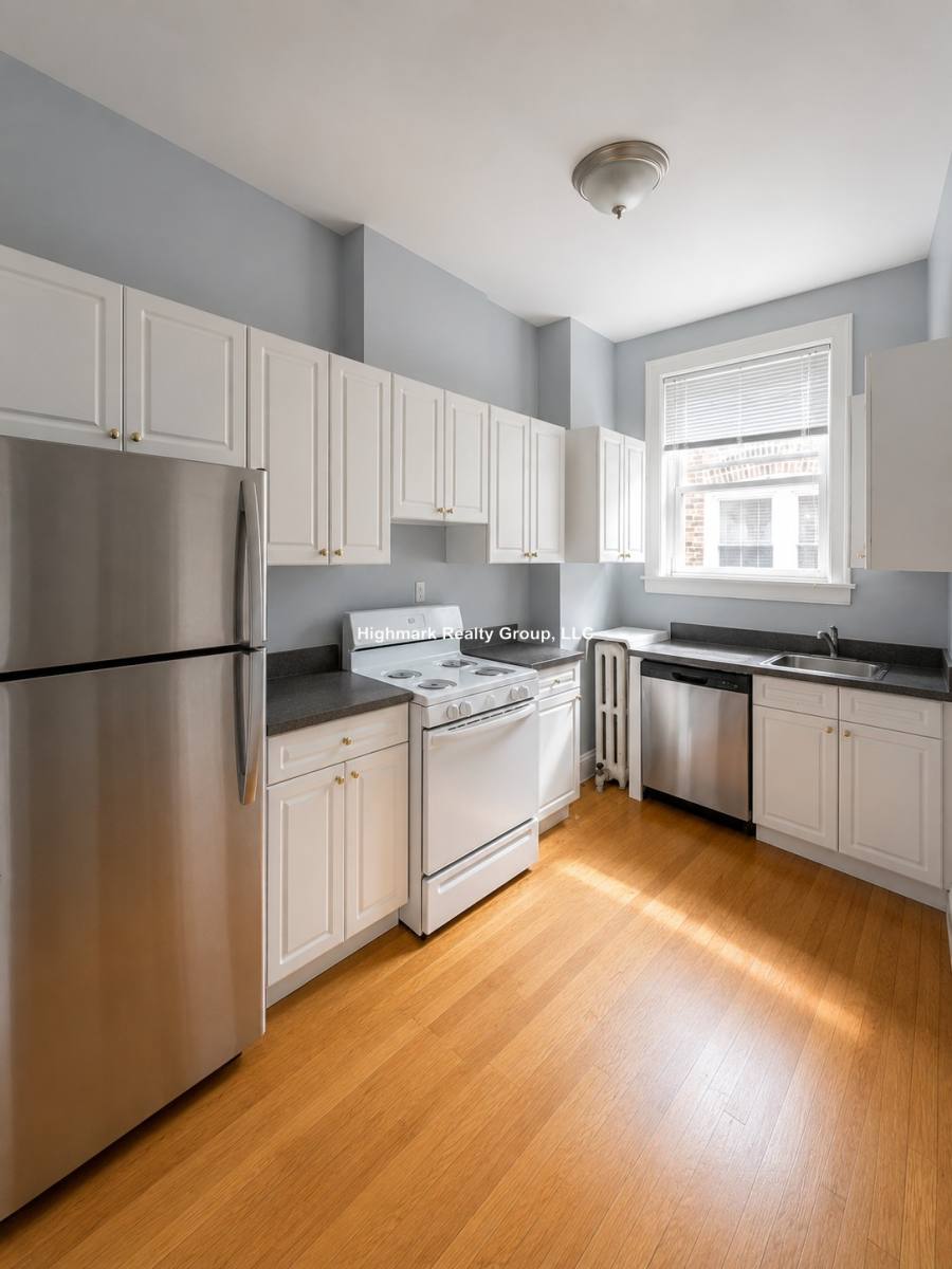 Apartment for rent at 805 Judson Ave #3M, Evanston, IL 60202