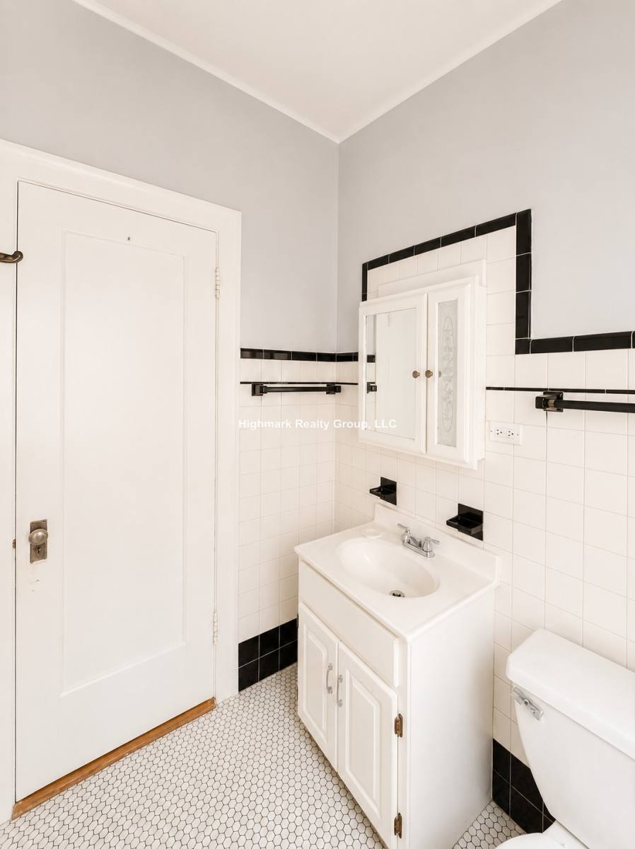 Apartment for rent at 805 Judson Ave #3M, Evanston, IL 60202