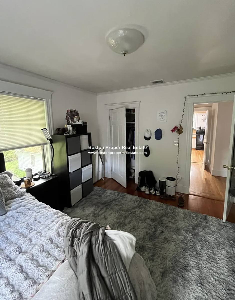 House for rent at 8 Hammondswood #10, Chestnut Hill, MA 02467