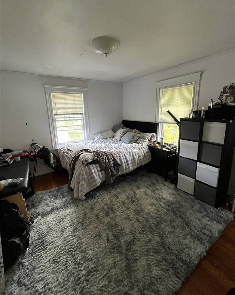 House for rent at 8 Hammondswood #10, Chestnut Hill, MA 02467