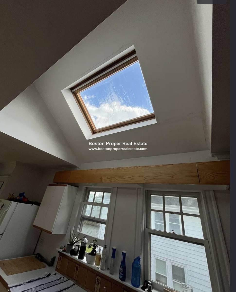 House for rent at 8 Hammondswood #10, Chestnut Hill, MA 02467