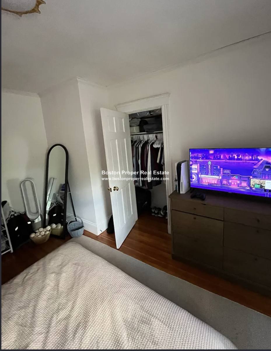 House for rent at 8 Hammondswood #10, Chestnut Hill, MA 02467