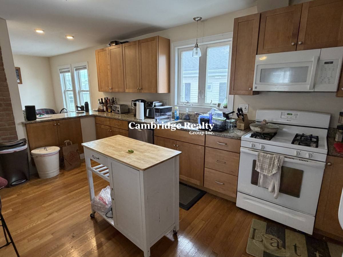 Apartment for rent at 80 Ten Hills #T, Somerville, MA 02145