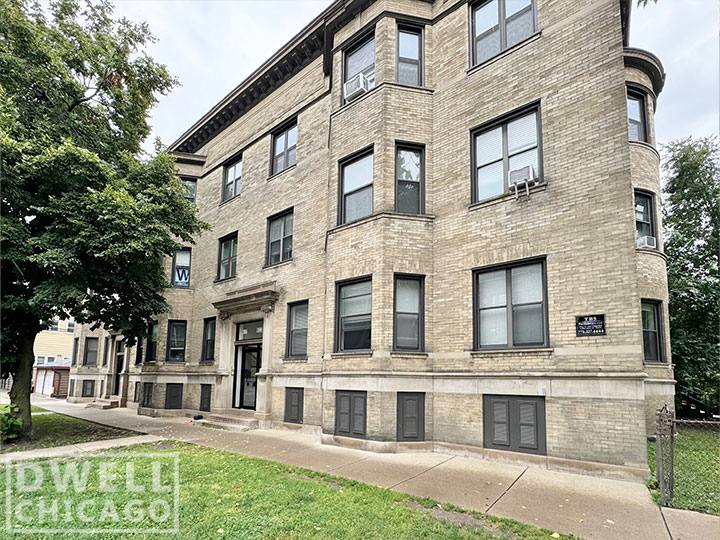 Apartment for rent at 915 W Waveland #2B, Chicago, IL 60613