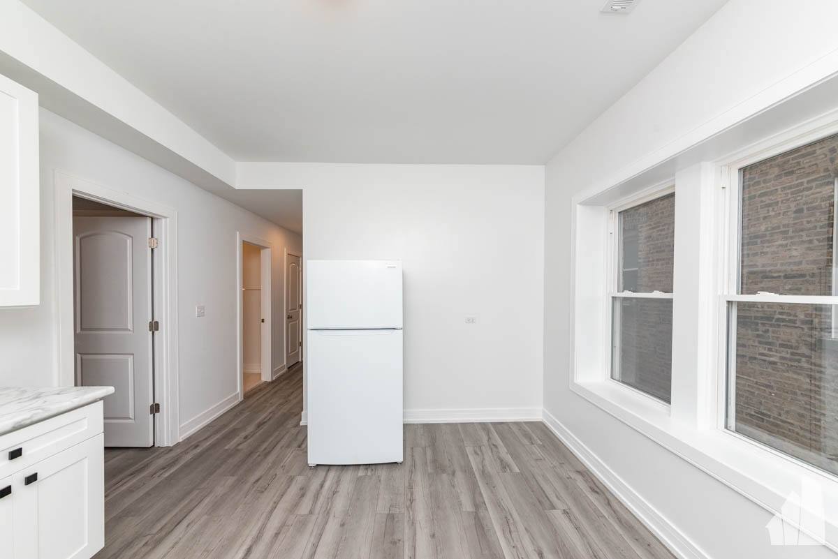 Apartment for rent at 4616 N Monticello Ave #2, Chicago, IL 60625