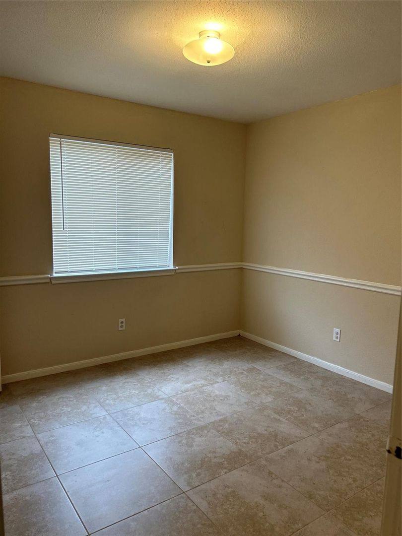 House for rent at 2306 Old Oak Lane, Kingwood, TX 77339