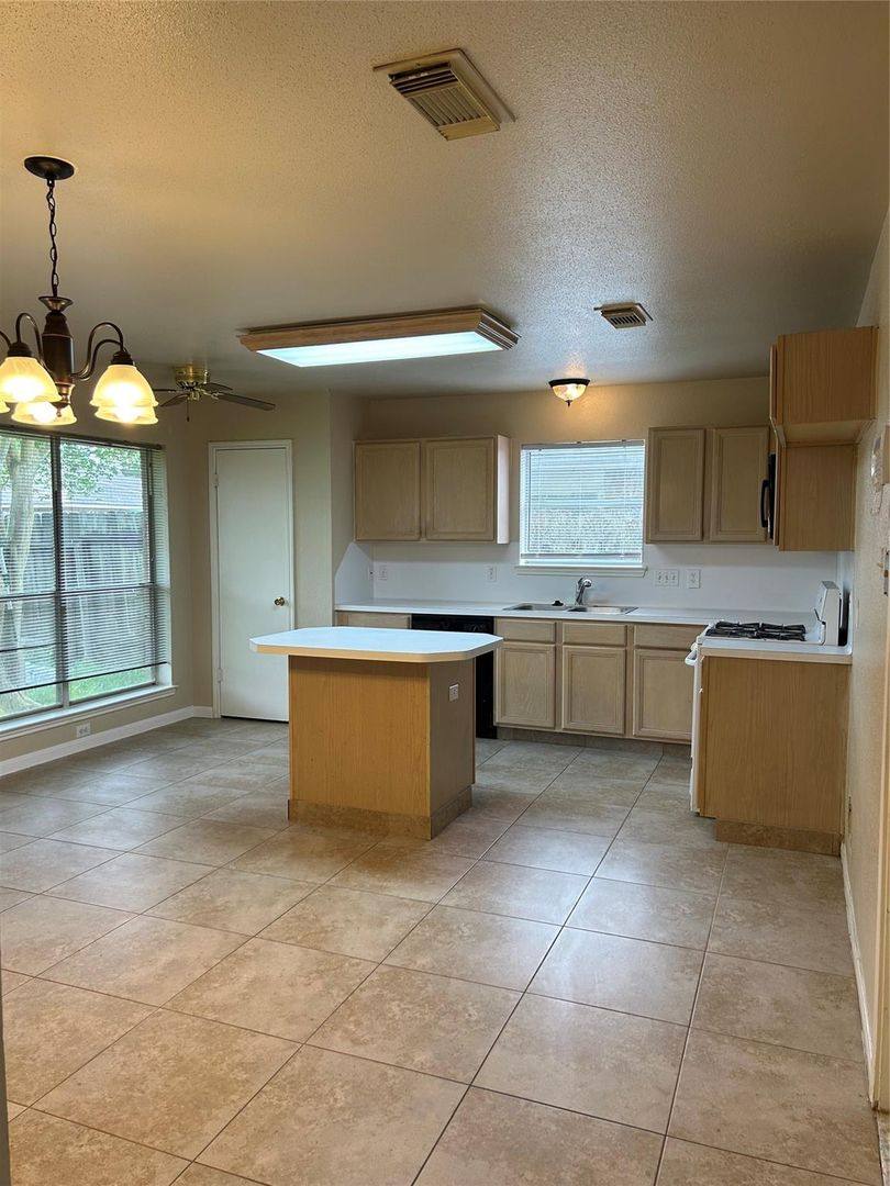 House for rent at 2306 Old Oak Lane, Kingwood, TX 77339