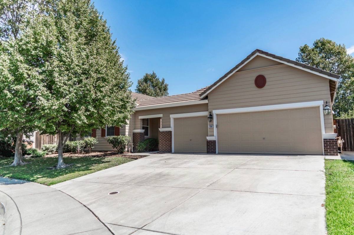 House for rent at 9560 Nicole Lane, Elk Grove, CA 95758