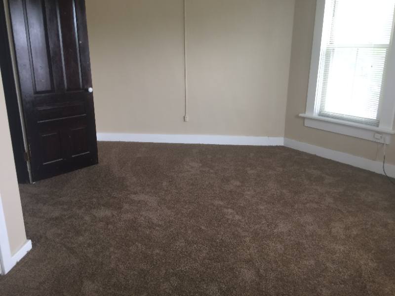 Townhouse for rent at 227 James St, Dayton, OH 45410