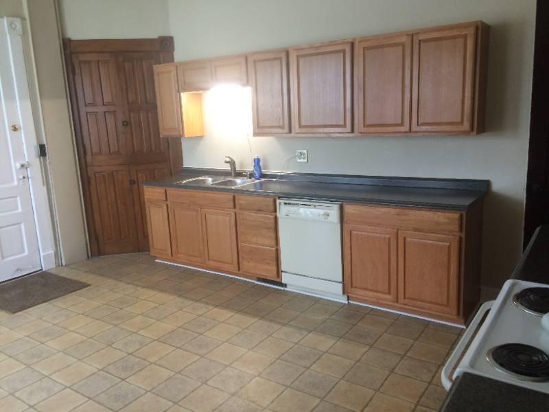 Townhouse for rent at 227 James St, Dayton, OH 45410