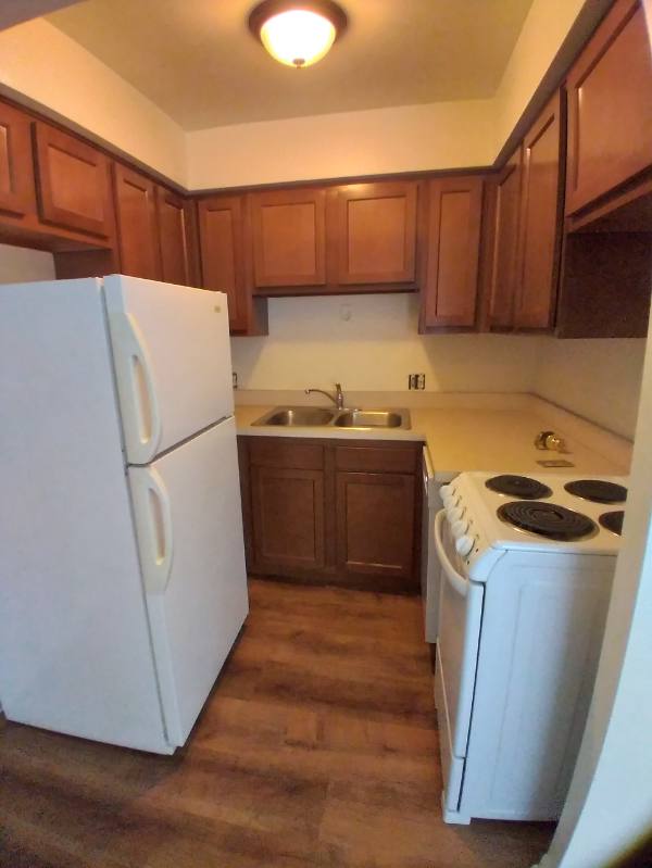 House for rent at 2483 E Maple #6, Birmingham, MI 48009