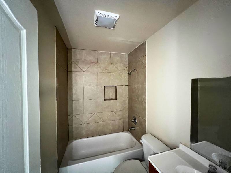 Apartment for rent at 301 E Locust St, Laredo, TX 78040