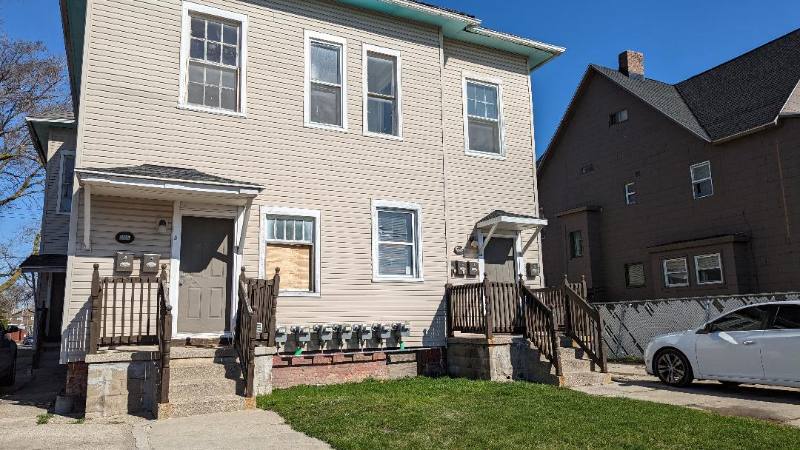 Apartment for rent at 721 N Hamilton #3, Saginaw, MI 48602