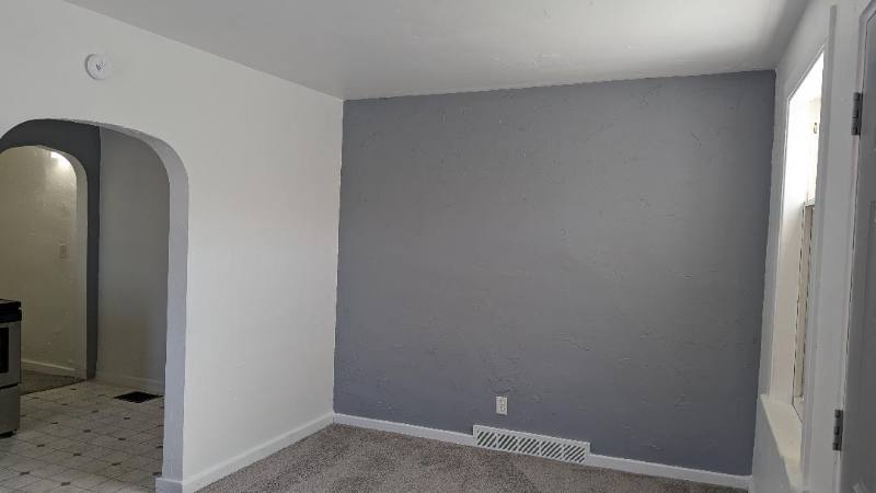 Apartment for rent at 721 N Hamilton #3, Saginaw, MI 48602