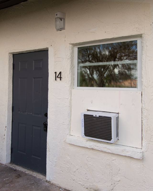 Apartment for rent at 916 S Verona Ave #5, Avon Park, FL 33825