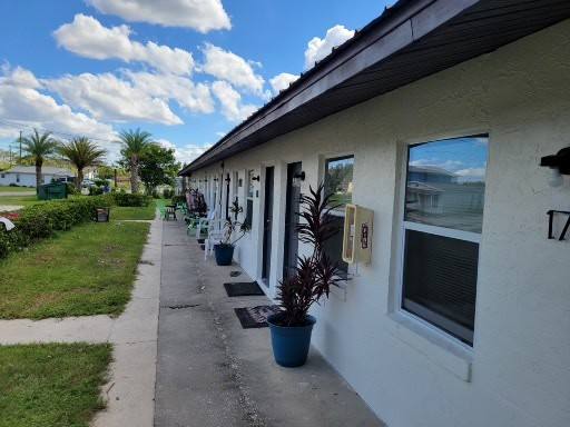 Apartment for rent at 916 S Verona Ave #5, Avon Park, FL 33825